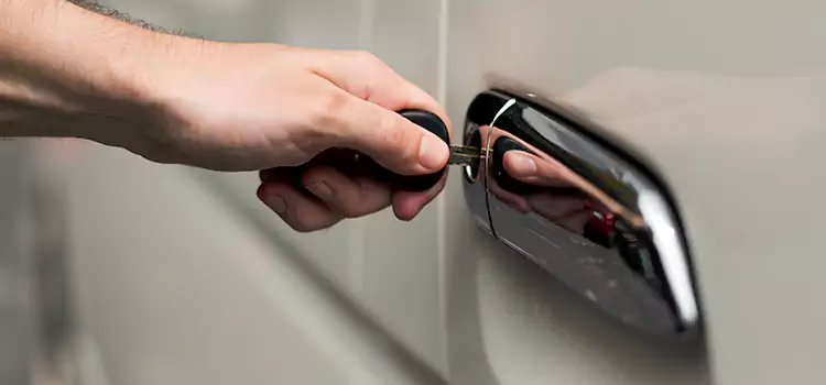 Why Choose Our Auto Locksmith Team in Ashland, CA?